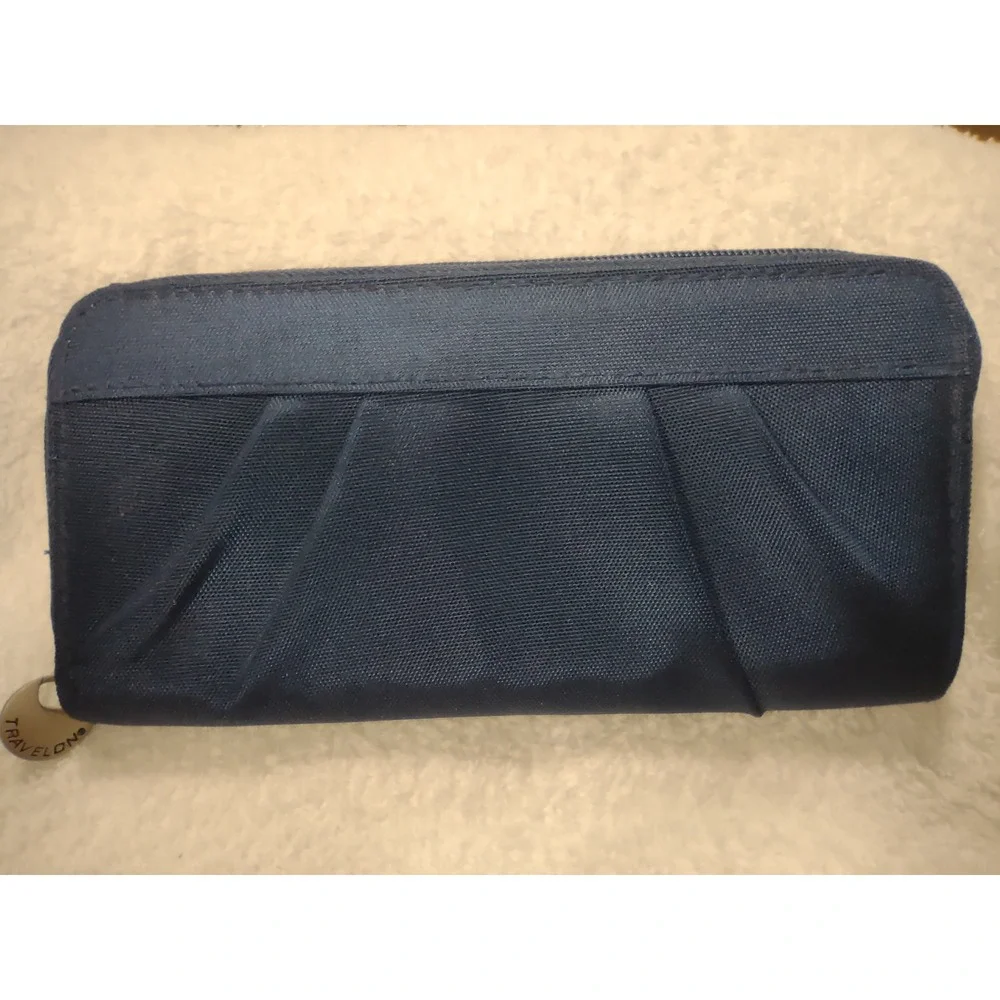 Travelon Anti Theft‎ RFID Blocking Accordion Wallet Navy Blue